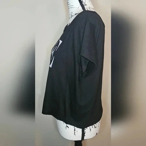 NWOT Torrid Plus Size 00 NOPE BLACK CROP Cropped TEE Shirt - Picture 2 of 8